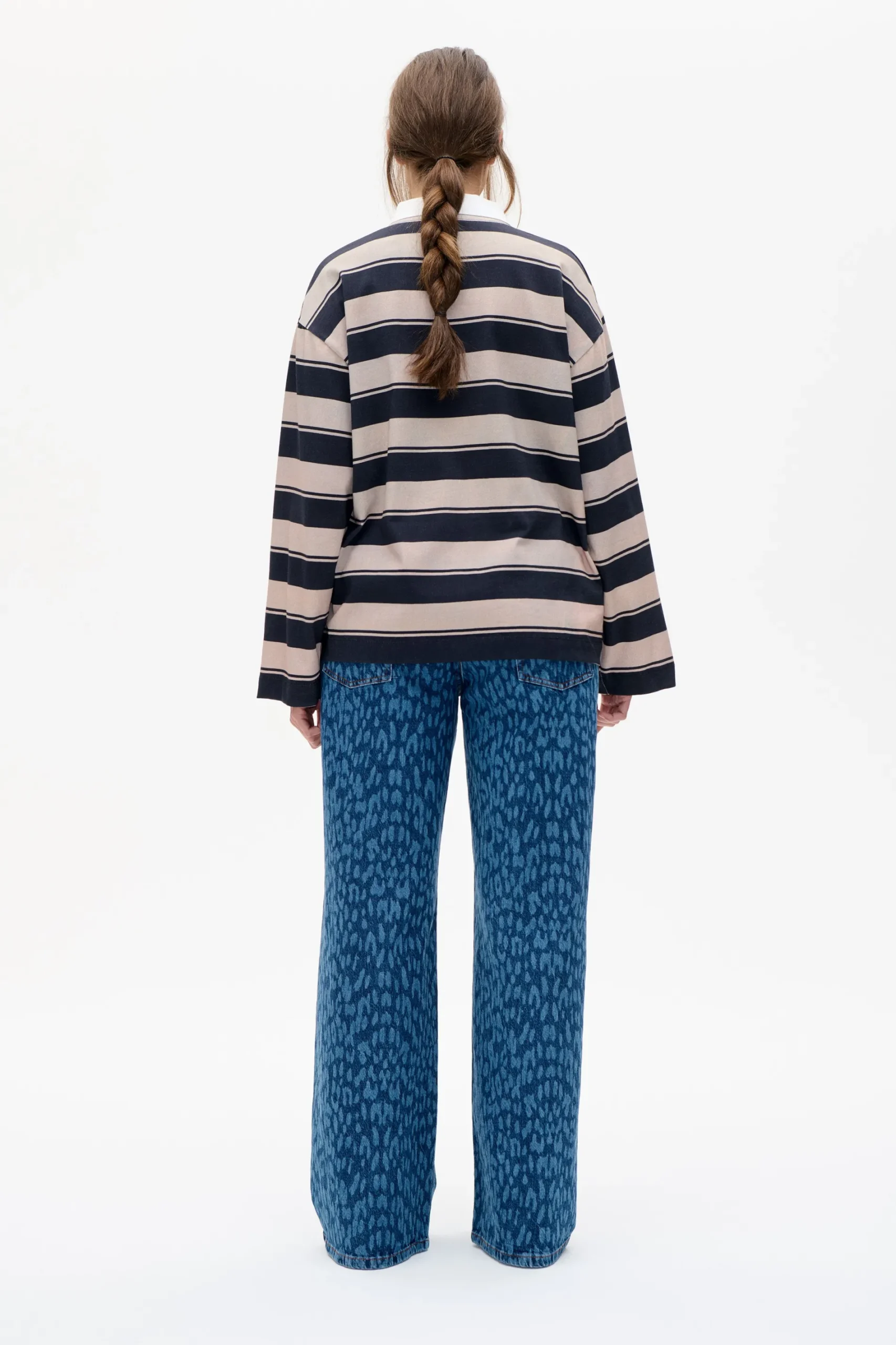 Baum und Pferdgarten Jeanne shirt from | Savannah Football Best