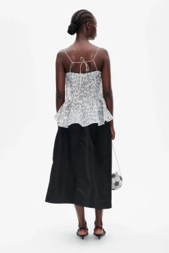 Baum und Pferdgarten Meis top from | Grey Office Leopard Online